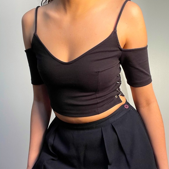 Off Shoulder CropTop with Rings - Picture 1 of 7